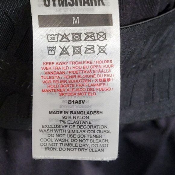 3 / $30 Gymshark Leggings Medium Black Allover Logo AOP High Waist Cropped‎ 26" - Picture 6 of 7